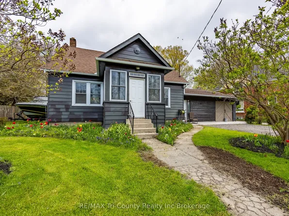 33 Wellington St, Bayham, ON N0J 1T0