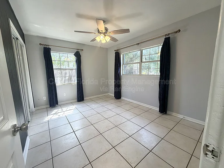 1947 Summerfield Rd — Photo 14