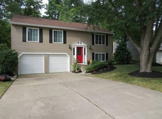 8570 High Trail Ct, Mason, OH 45040