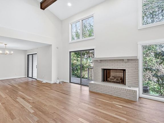 2nd image of 4075 Audubon Dr