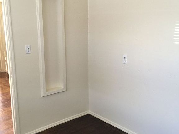 5th image of 2541 1st Ave