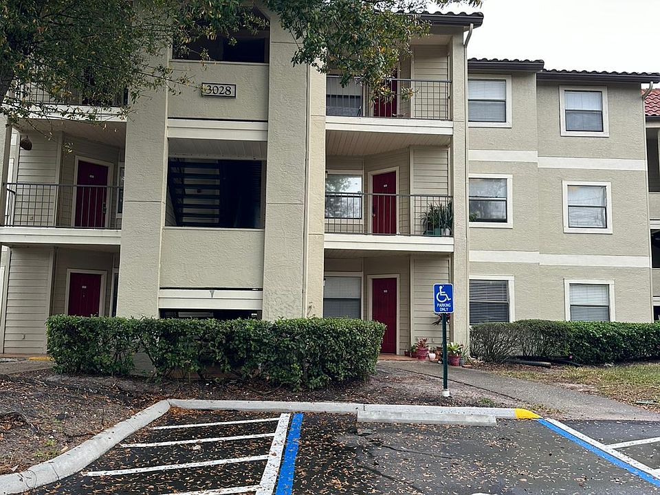 1st image of 3028 Parkway Blvd Unit 210-1-1