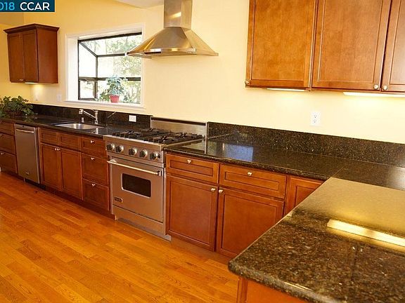 4th image of 345 Skander Ln