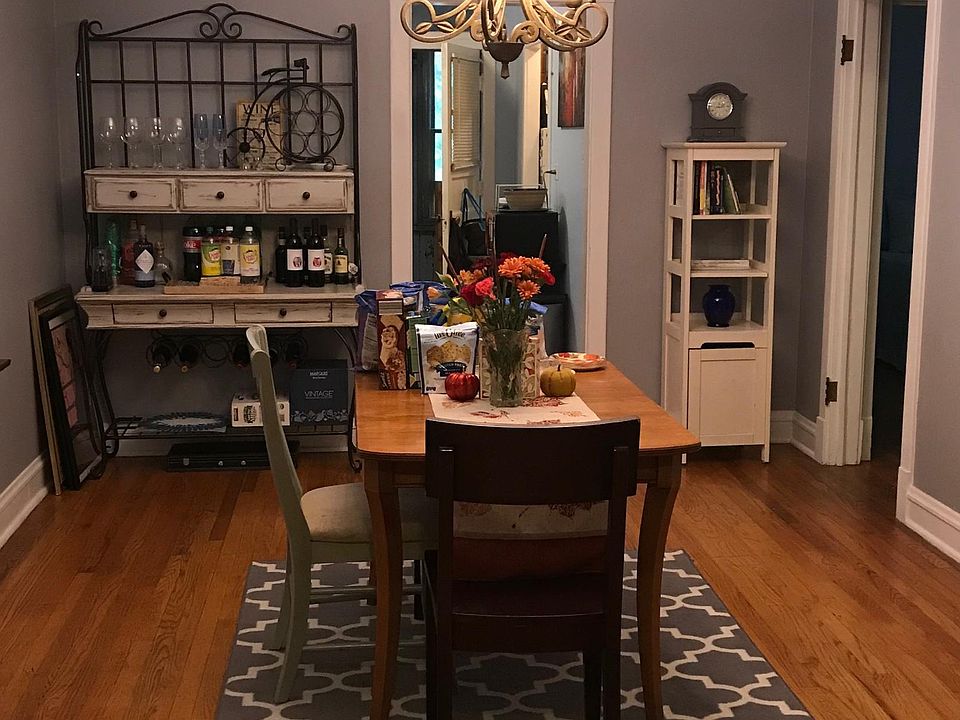 1st image of 3932 N Claremont Ave #1