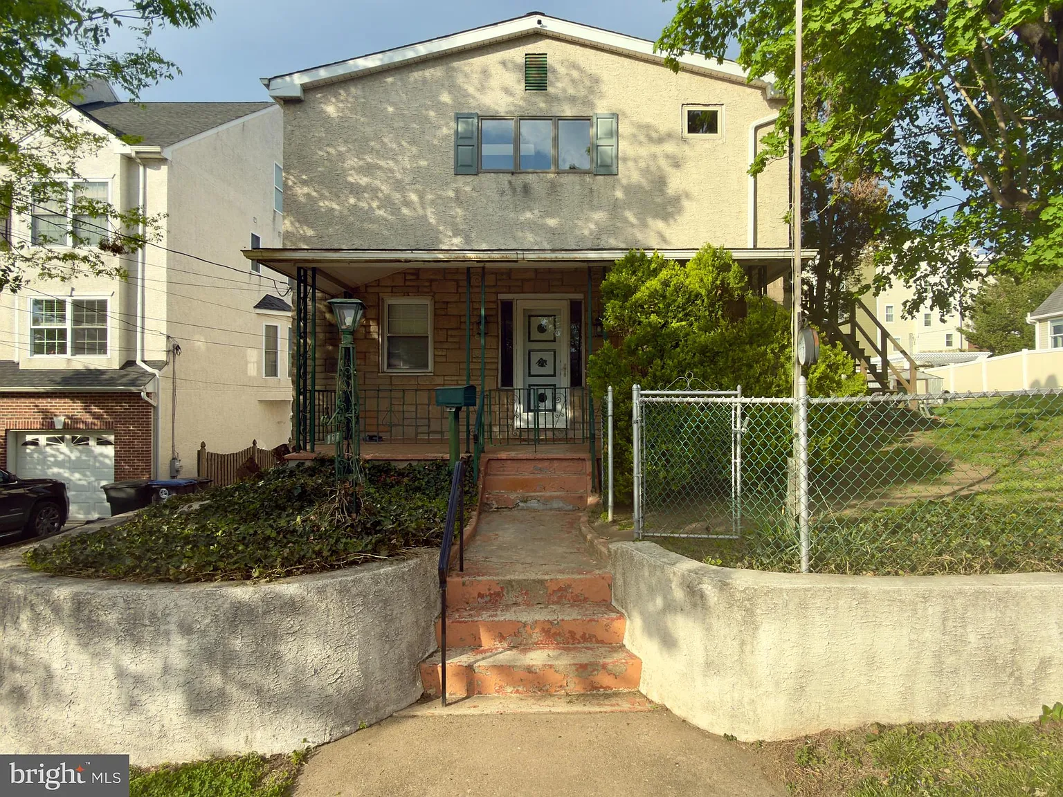4 bed, 2.5 bath, 1988 sqft, $3,200 — Photo 1