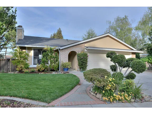 10426 Avenida Ln photo 1