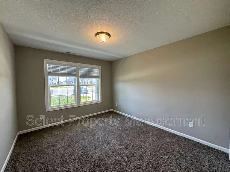 4722 Whittlebury Dr — Photo 12