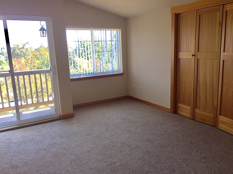 6531 35th Ave NE #B — Photo 7