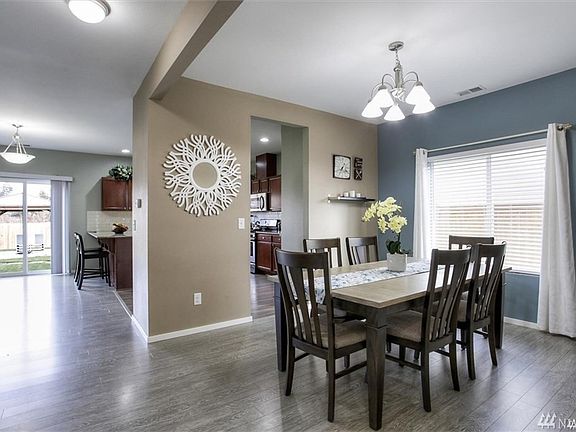 5th image of 1005 81st Street Ct E