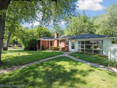 3142 Mapledale St, Commerce Township, MI, 48382