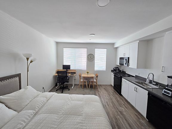 4th image of 101 Bucknell Ave #0