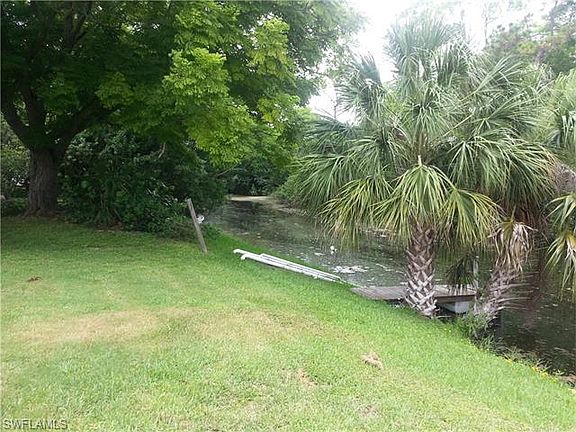 4th image of 21260 Burkhart Dr
