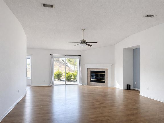 2nd image of 455 Jillian Dr