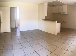 943 E Avenue R APT 15, Palmdale, CA 93550