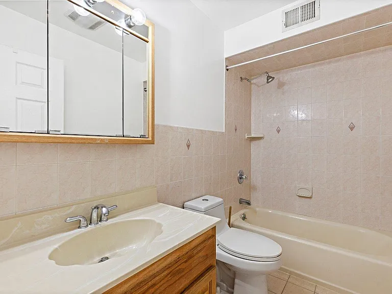 117 Logan Ave — Photo 11