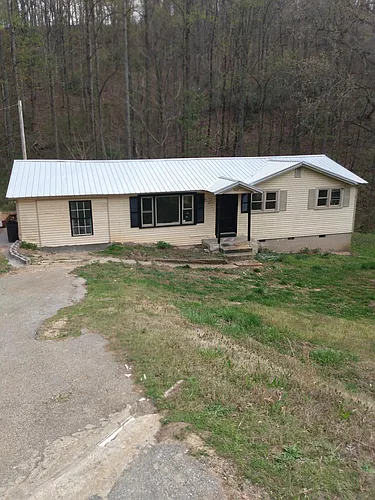 562 Anthony Rd Photo 1