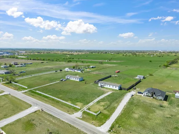 341 Mesa Rdg, Decatur, TX 76234