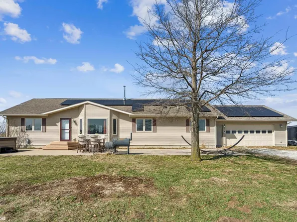 993 Us Route 34, Gladstone, IL 61437