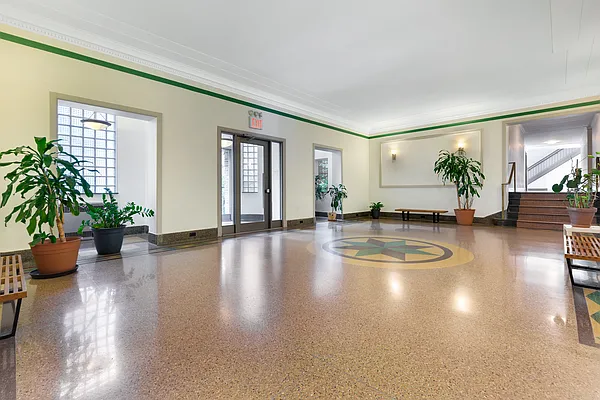 Sold by Bond New York | media 14