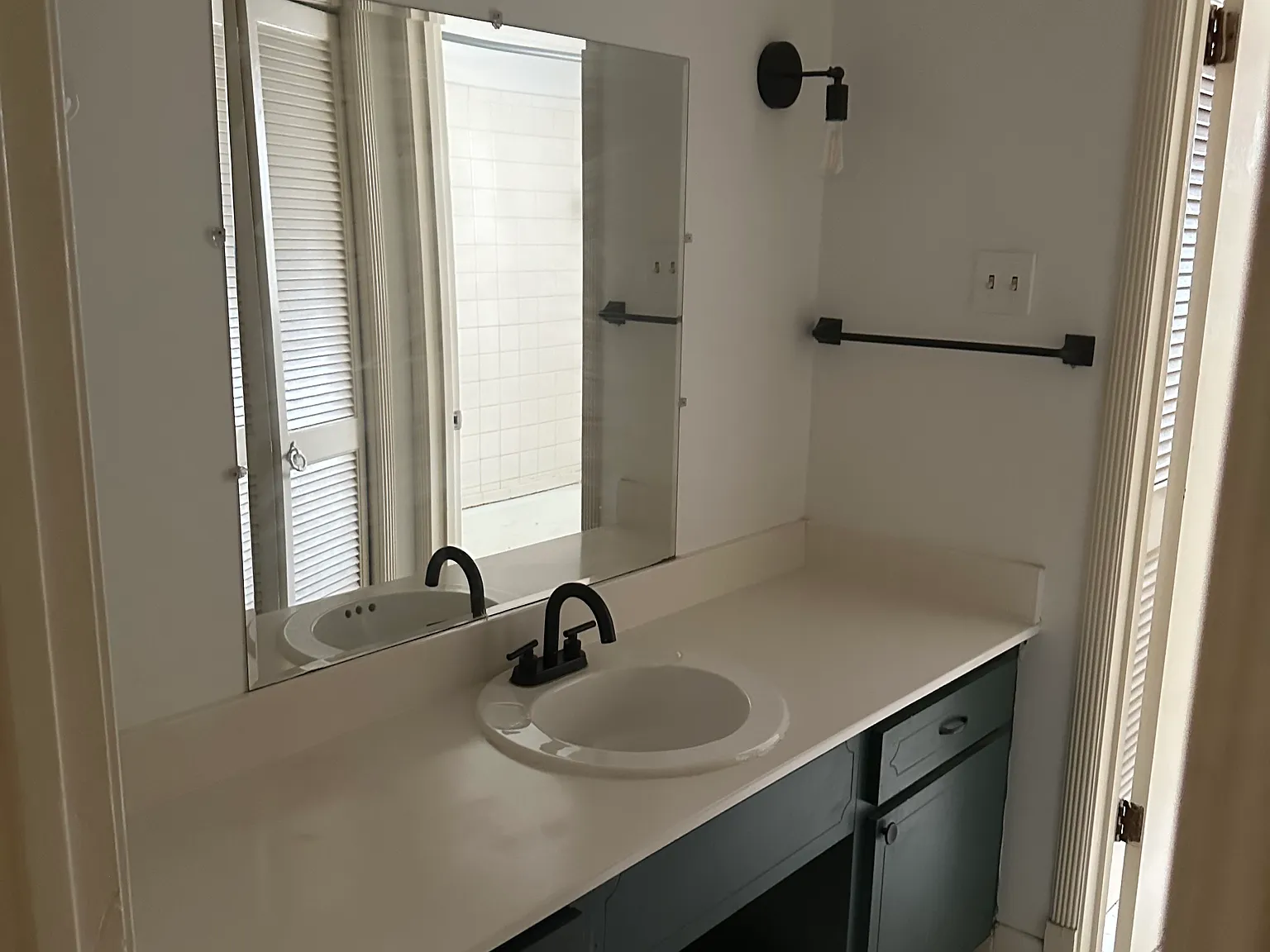 2 bed, 1.5 bath, 1406 sqft, $1,275 — Photo 4