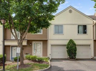 2005 Park Pl, Springfield, NJ 07081