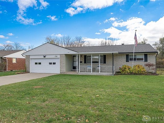 3rd image of 237 Cedar Dr
