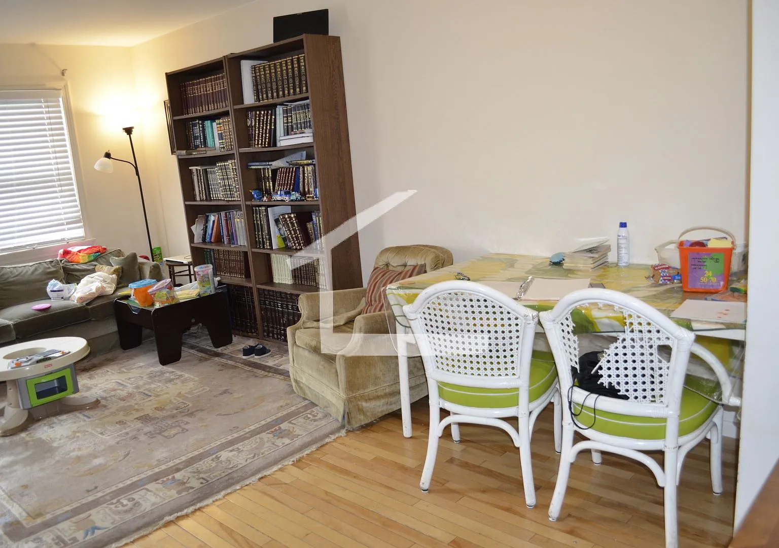 Large 3 bed in Brighton — Photo 1