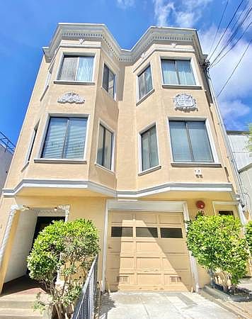 1st image of 11 Wood St APT 2