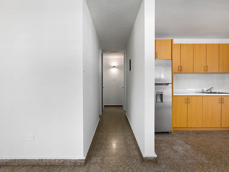 98 Calle Frontera — Photo 4