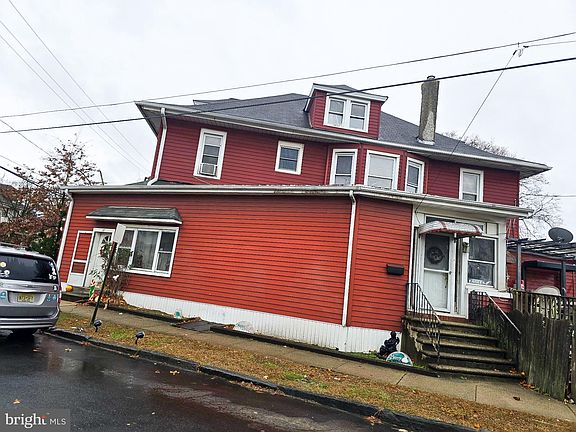 3rd image of 17 N Brown St