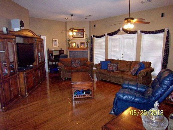 2nd image of 2 Winn Cir
