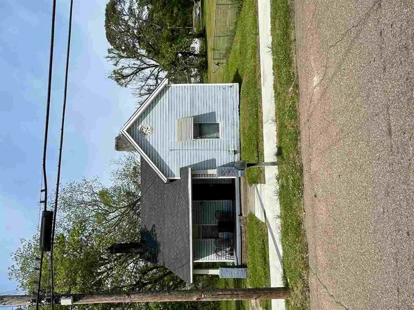 449 Hays Ave, Jackson, TN 38301