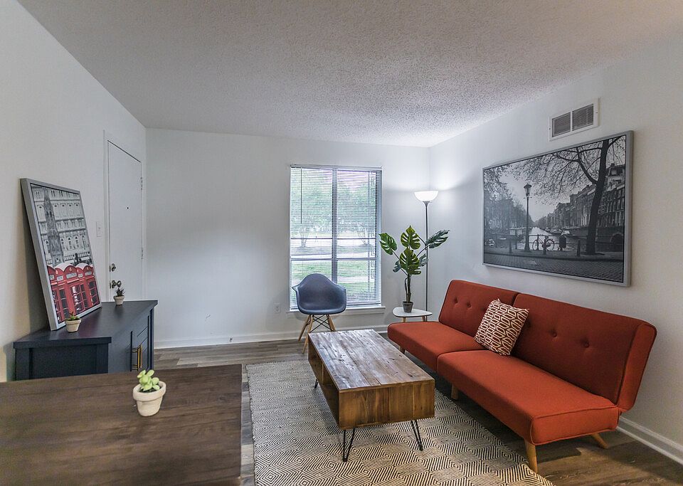 1st image of 3341 Southern Ave #105