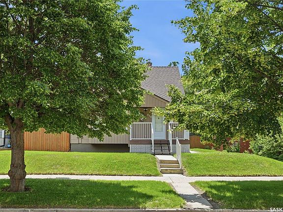 3rd image of 818 5th STREET E