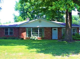 7113 Gary Dr, Belleville, IL