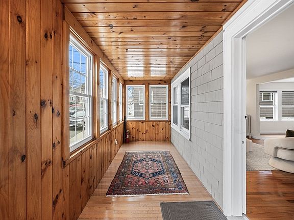 2nd image of 66 Gordon St
