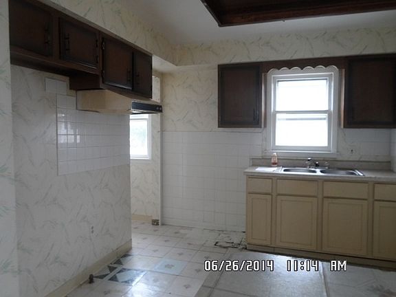 4th image of 146 Interocean Ave