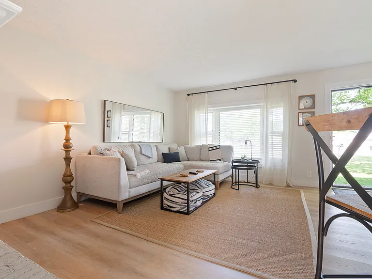 108 Meredith Pl #B — Photo 4