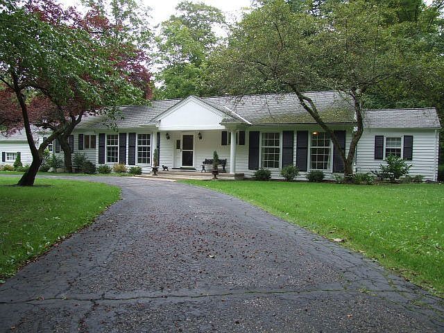1st image of 1279 W Hill Dr