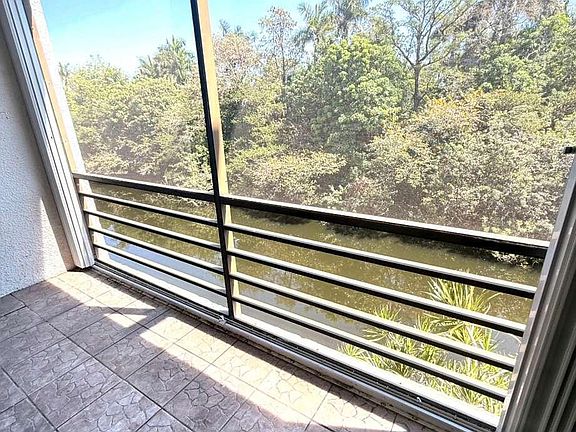 3rd image of 105 Royal Park Drive #3a