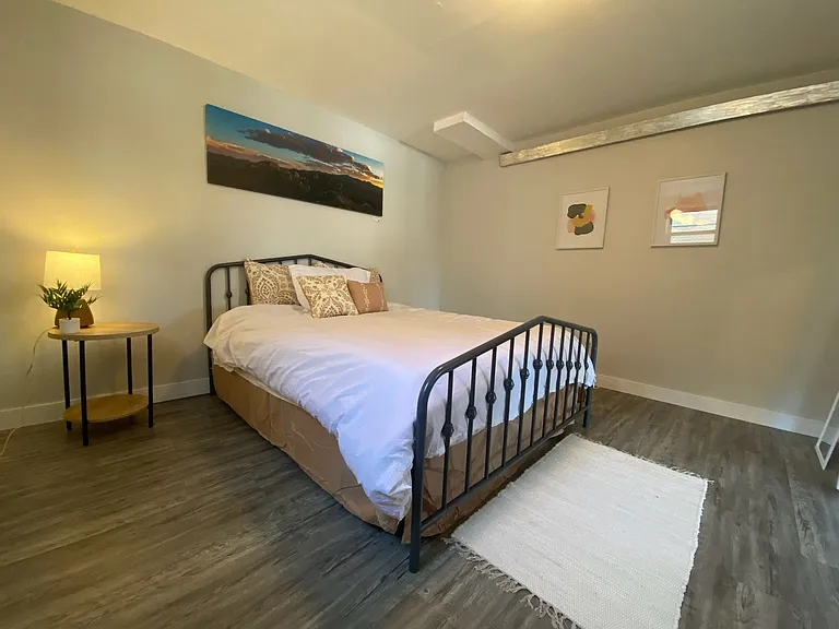631 Saint James St #B — Photo 11