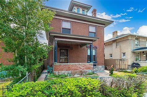 2nd image of 1048 Mariposa St #2