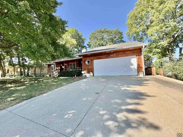 3619 SE Hackberry Dr, Topeka, KS 66605