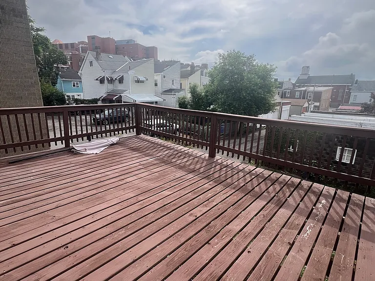 513 Edmond St #2 — Photo 2