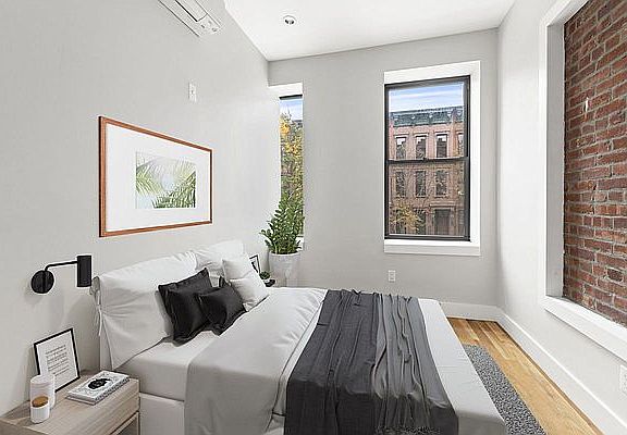 2nd image of 3 W 128th St #3F