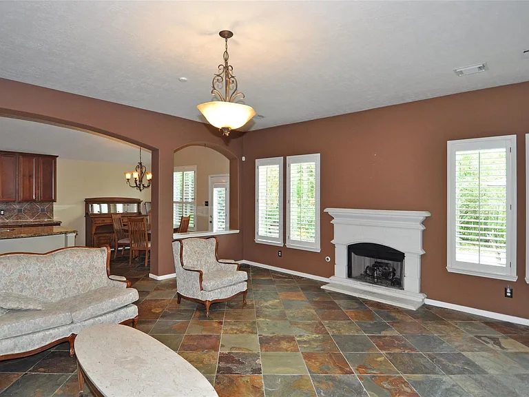 13607 Goldwater Ct — Photo 15