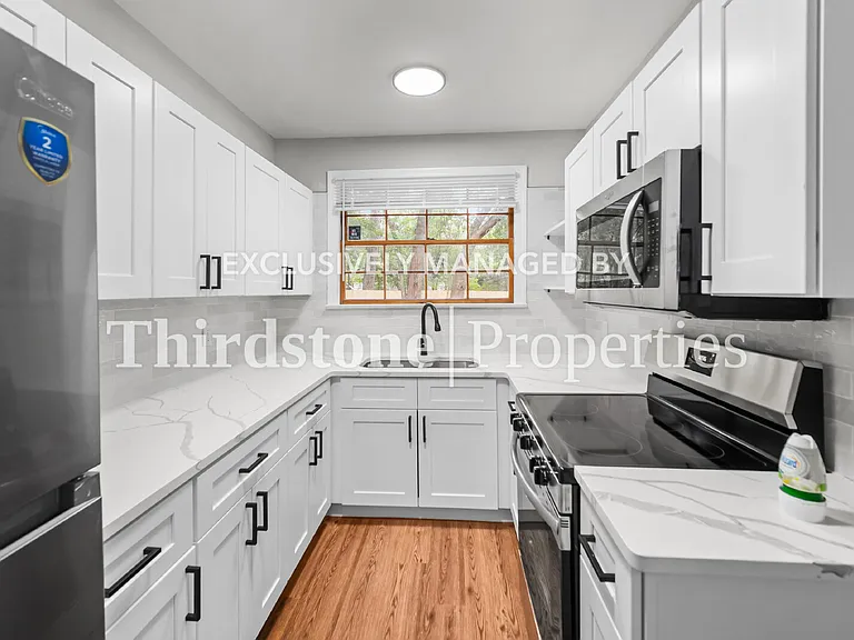 1216 Glen Laura Rd — Photo 4
