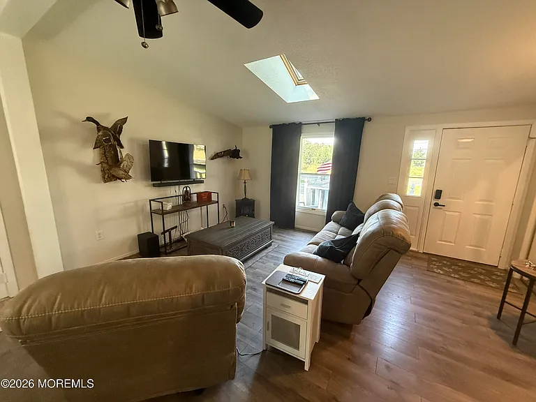 940 Anderson Rd — Photo 13