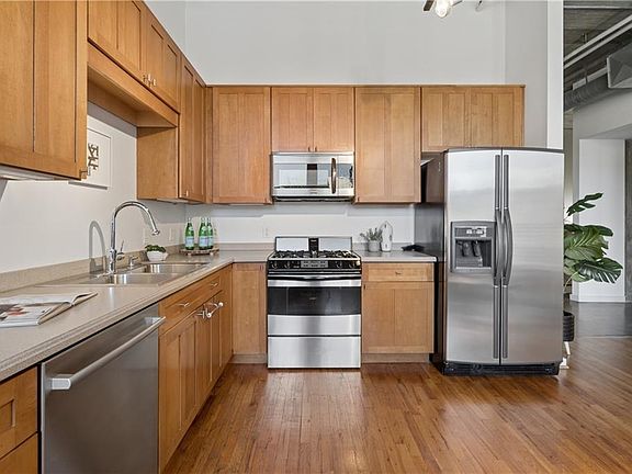 5th image of 660 Glen Iris Dr NE APT 305