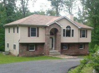 40 Ridge Cir, Lehighton, PA 18235